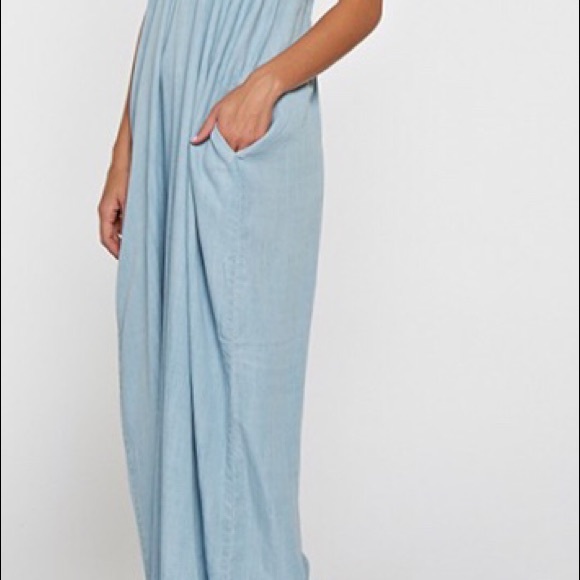 {host pick} SHAE 100% Tencel maxi dress - Picture 4 of 5